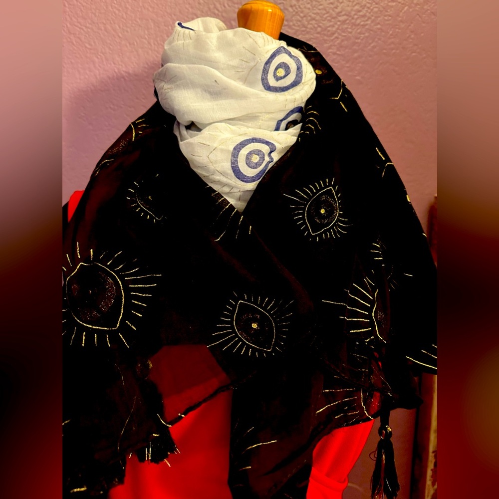 Beautiful Evil Eye Scarf/Wrap 🧿💙